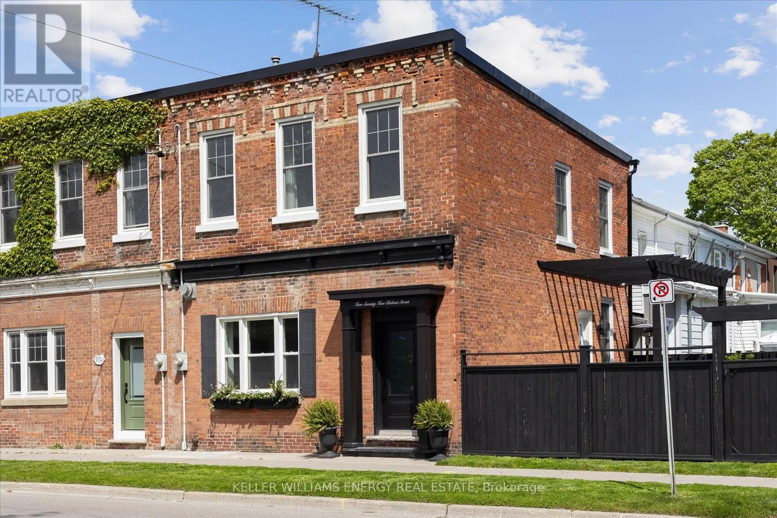 272 RIDOUT STREET