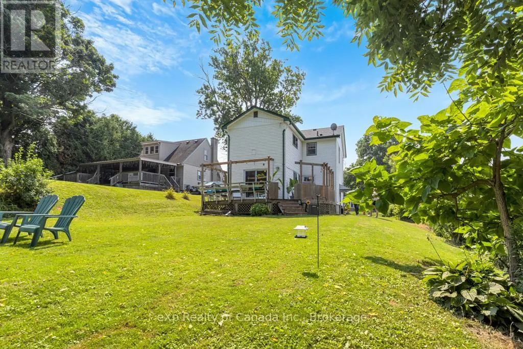 9 OAKWOOD AVENUE