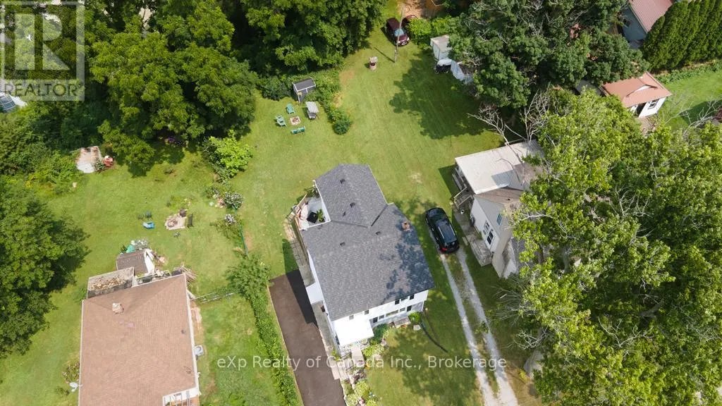 9 OAKWOOD AVENUE