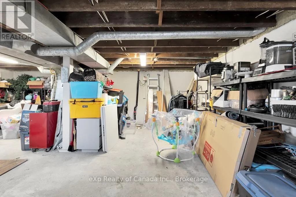 9 OAKWOOD AVENUE