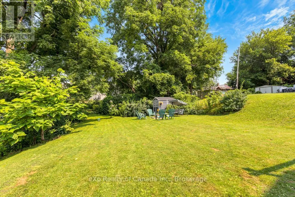 9 OAKWOOD AVENUE