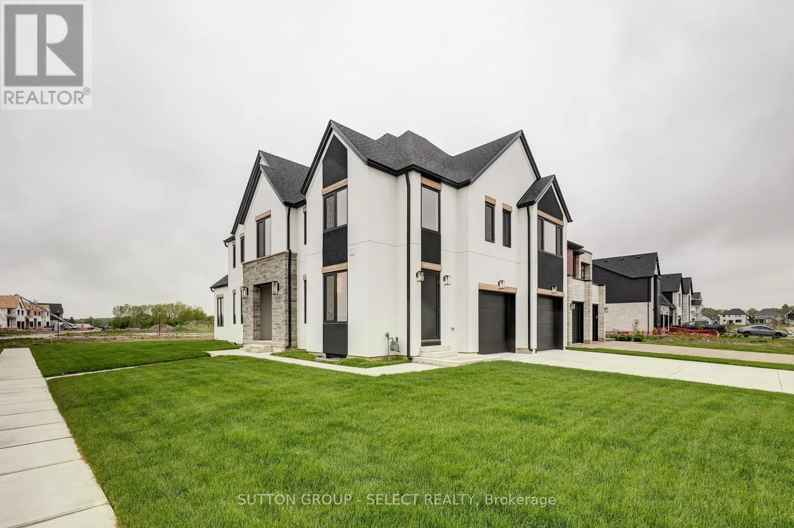 2 FIVE STAKES STREET