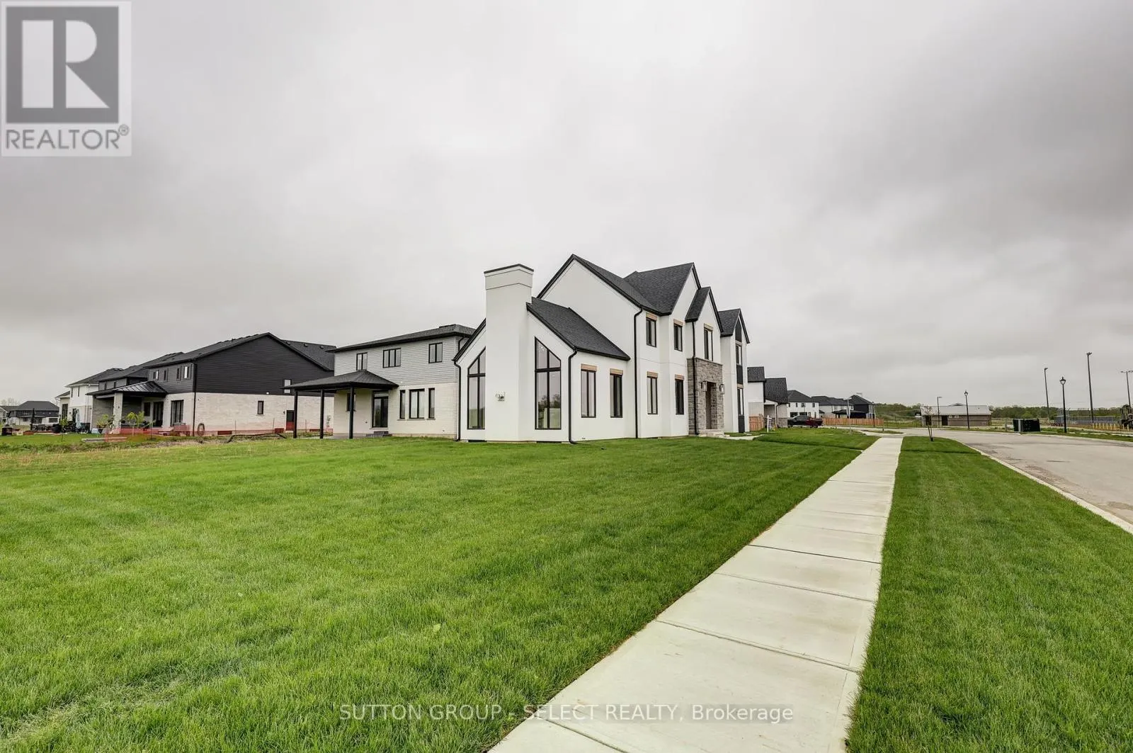 2 FIVE STAKES STREET