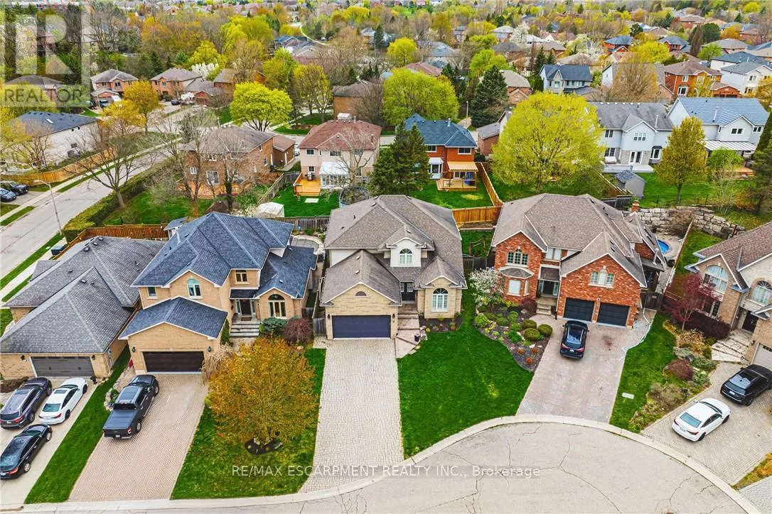 6 WINDMILL PLACE