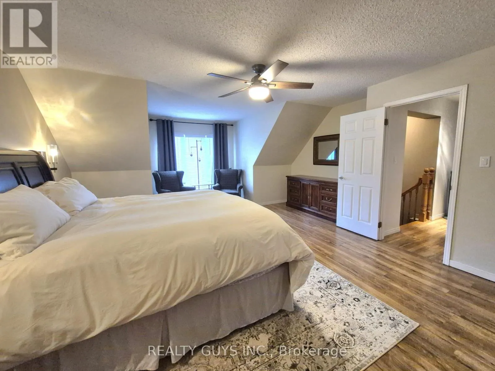 867 TWOMEY PLACE