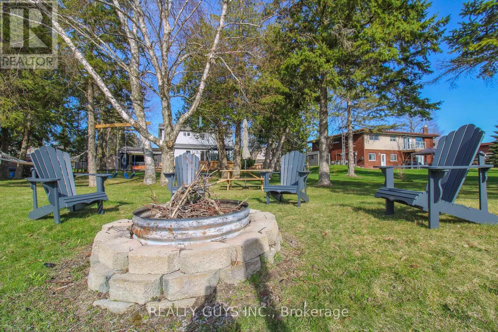 867 TWOMEY PLACE