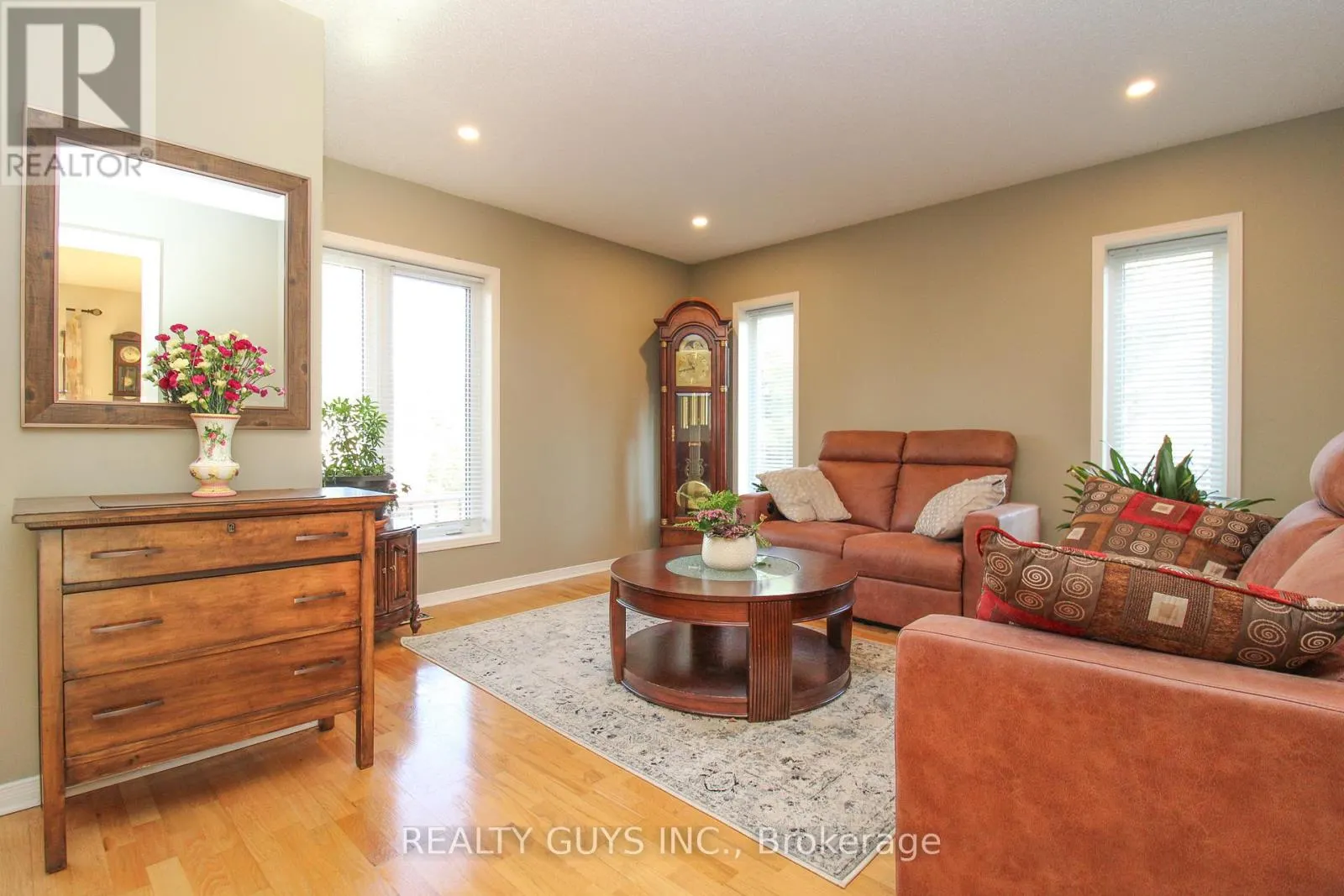 867 TWOMEY PLACE