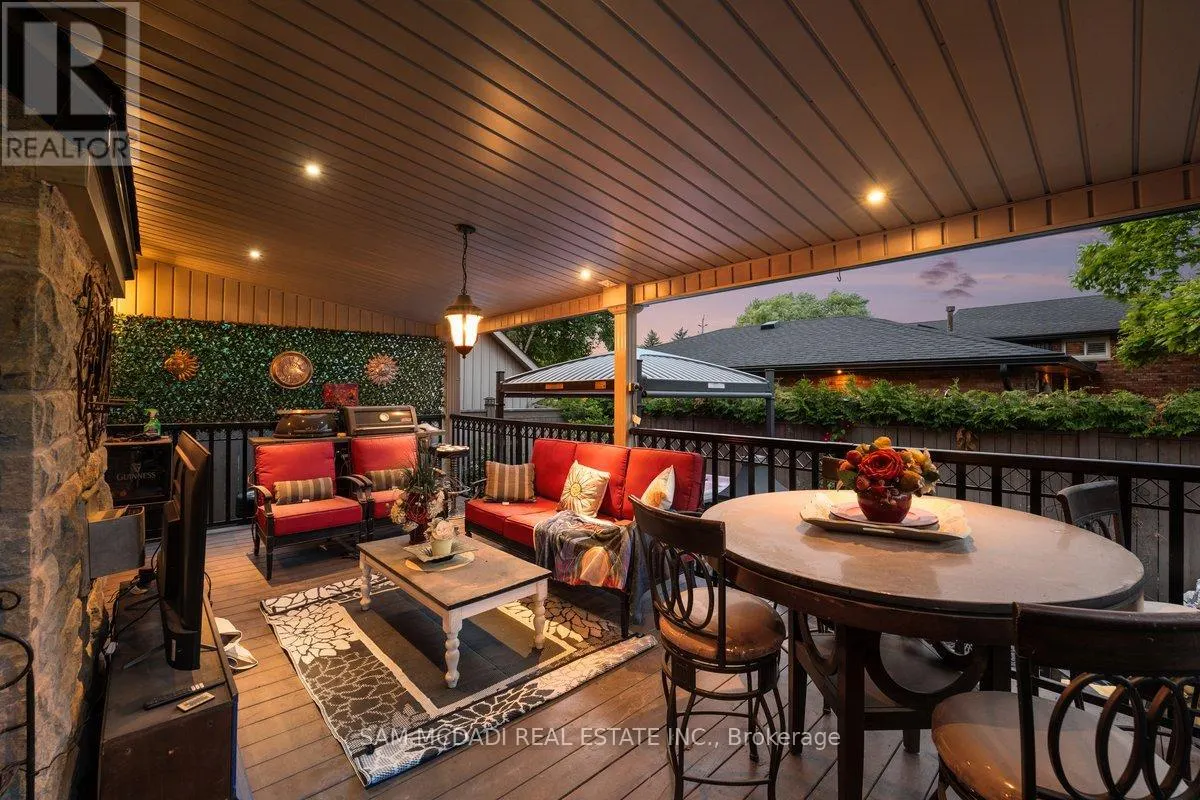 85 HILLCROFT DRIVE