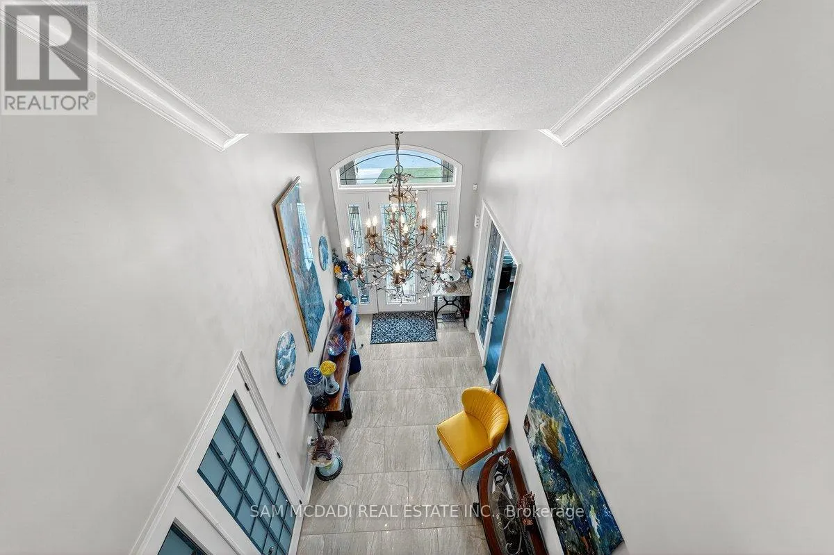 85 HILLCROFT DRIVE