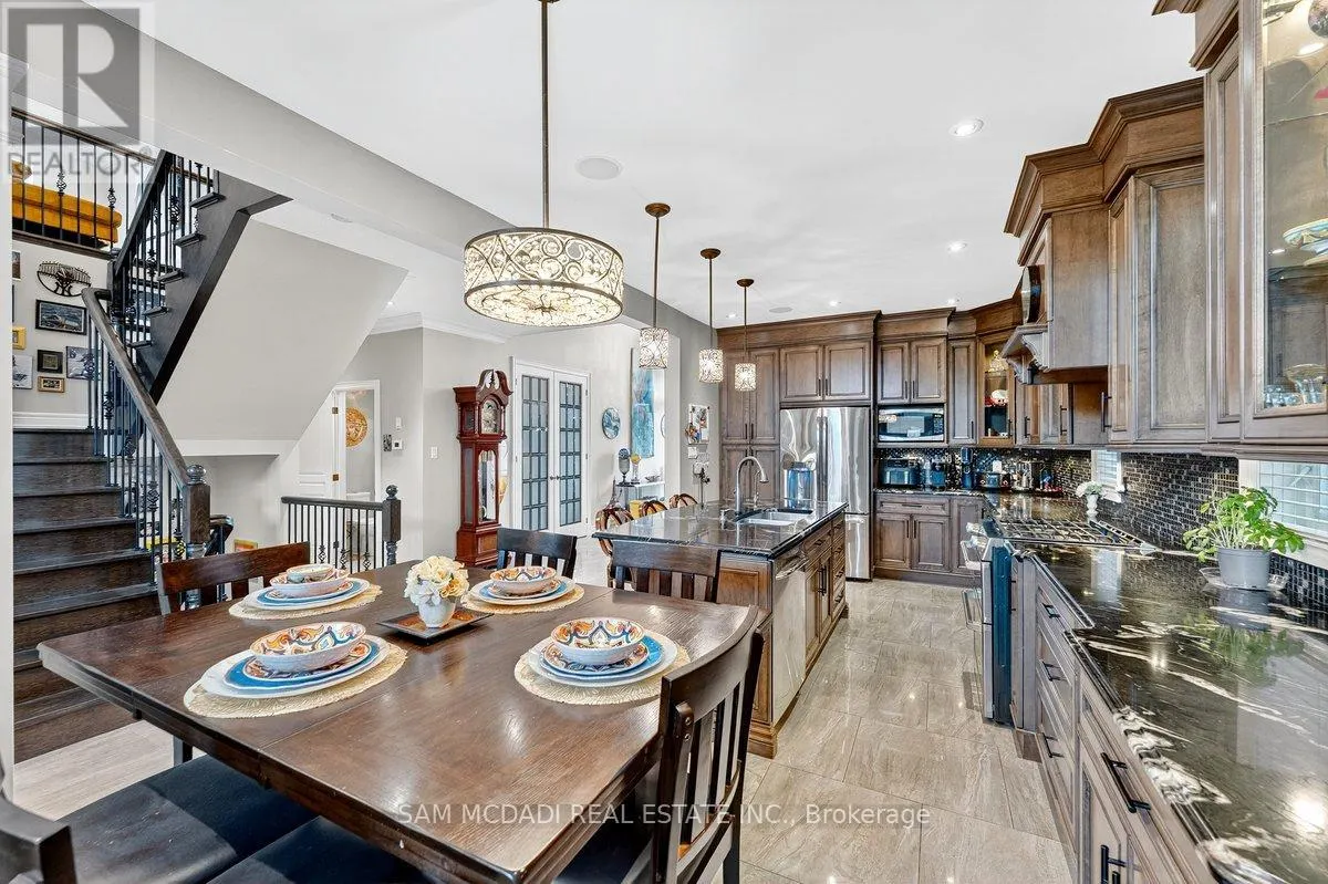 85 HILLCROFT DRIVE