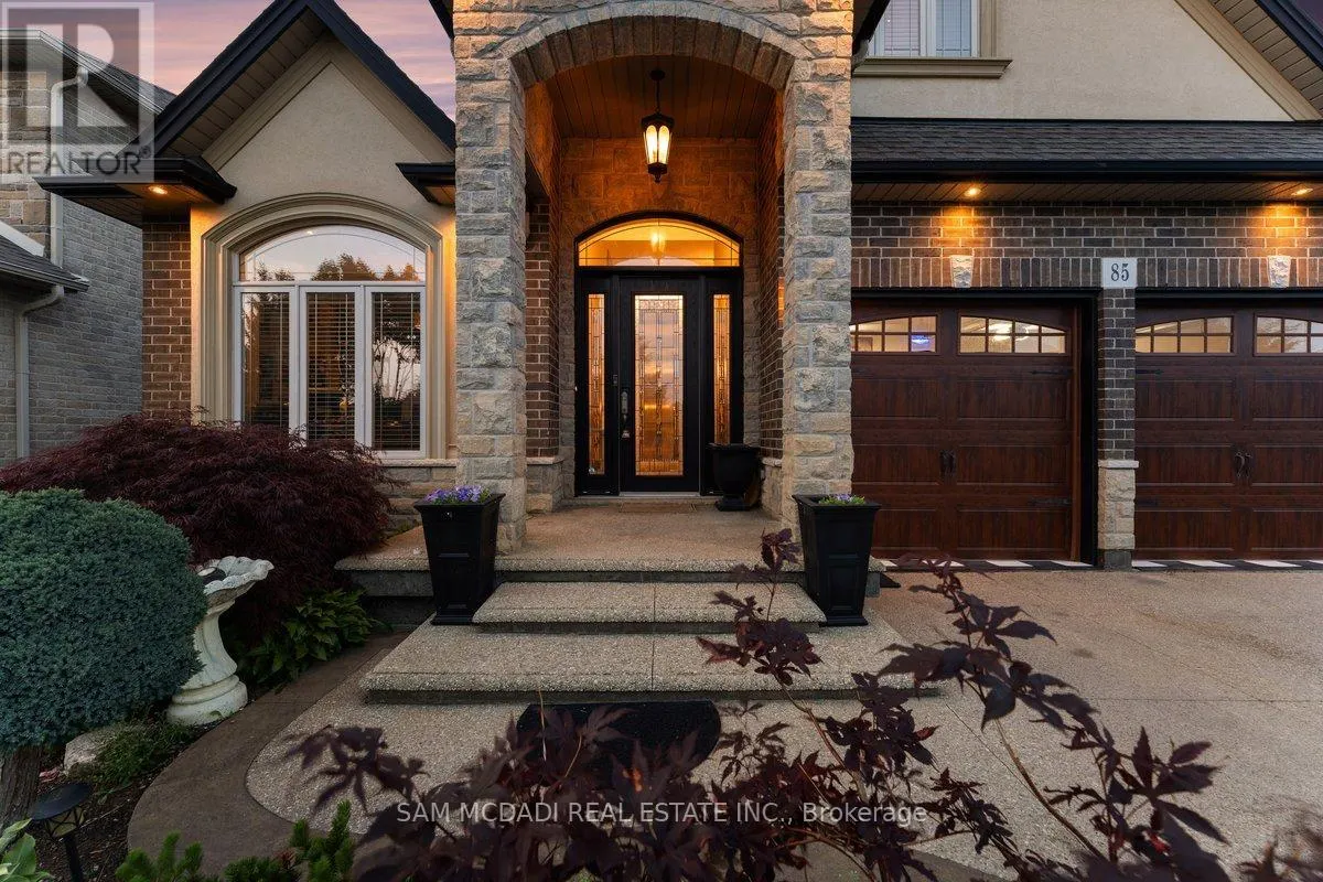 85 HILLCROFT DRIVE