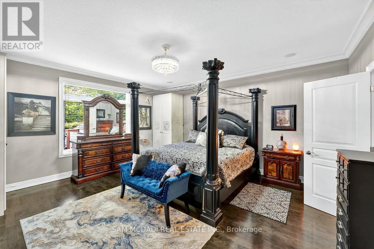 85 HILLCROFT DRIVE