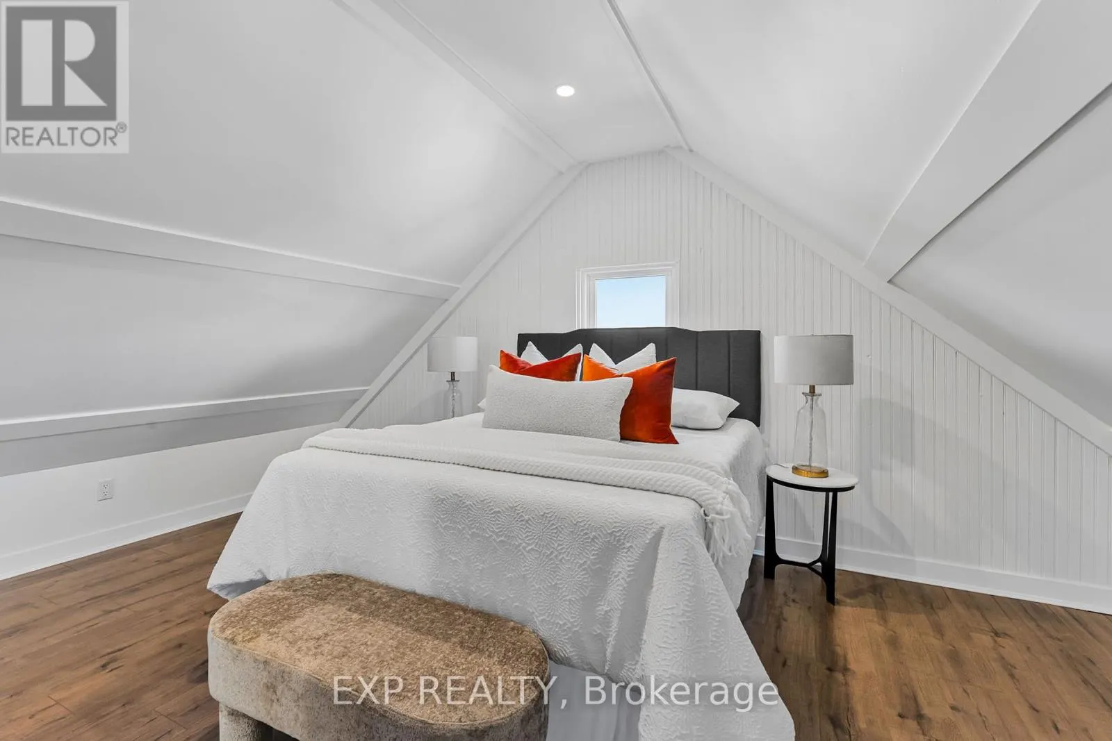 246 BOWEN ROAD