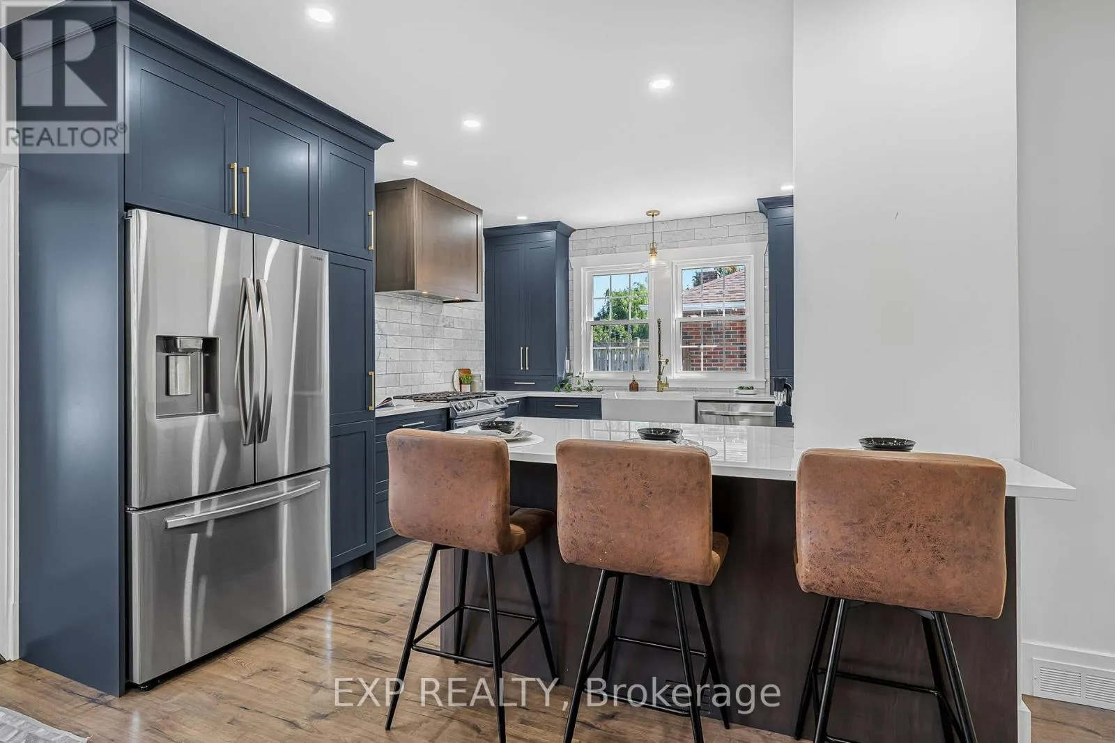 246 BOWEN ROAD