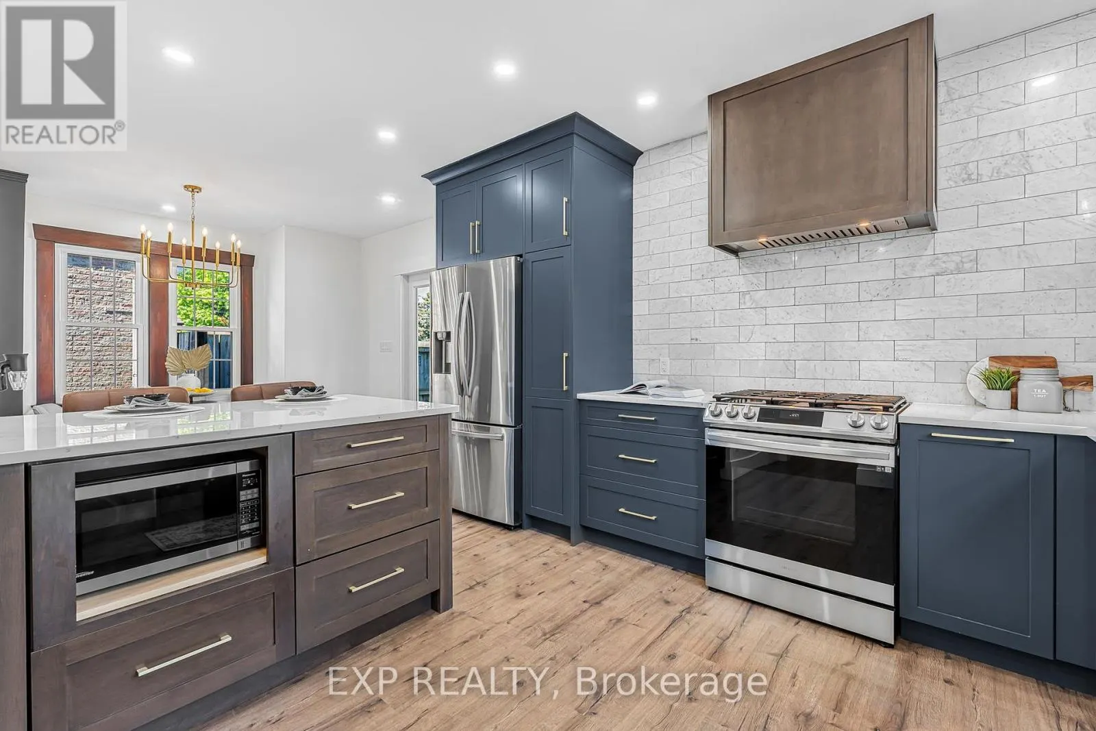 246 BOWEN ROAD