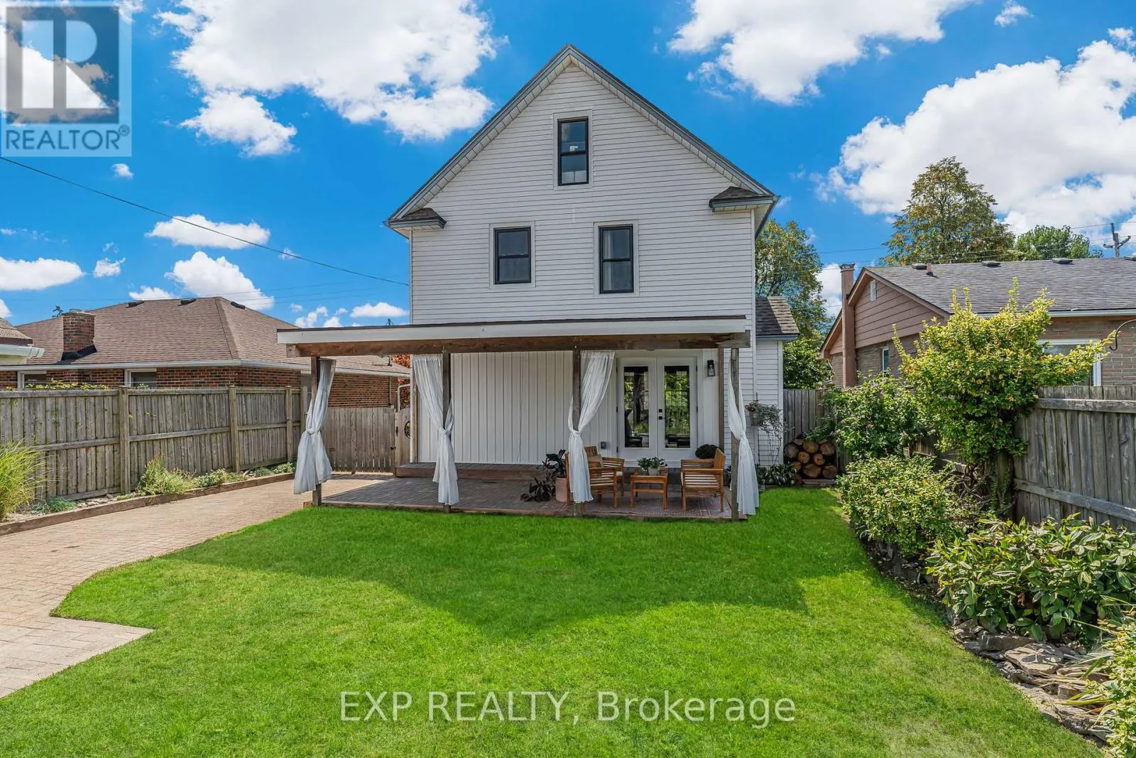 246 BOWEN ROAD