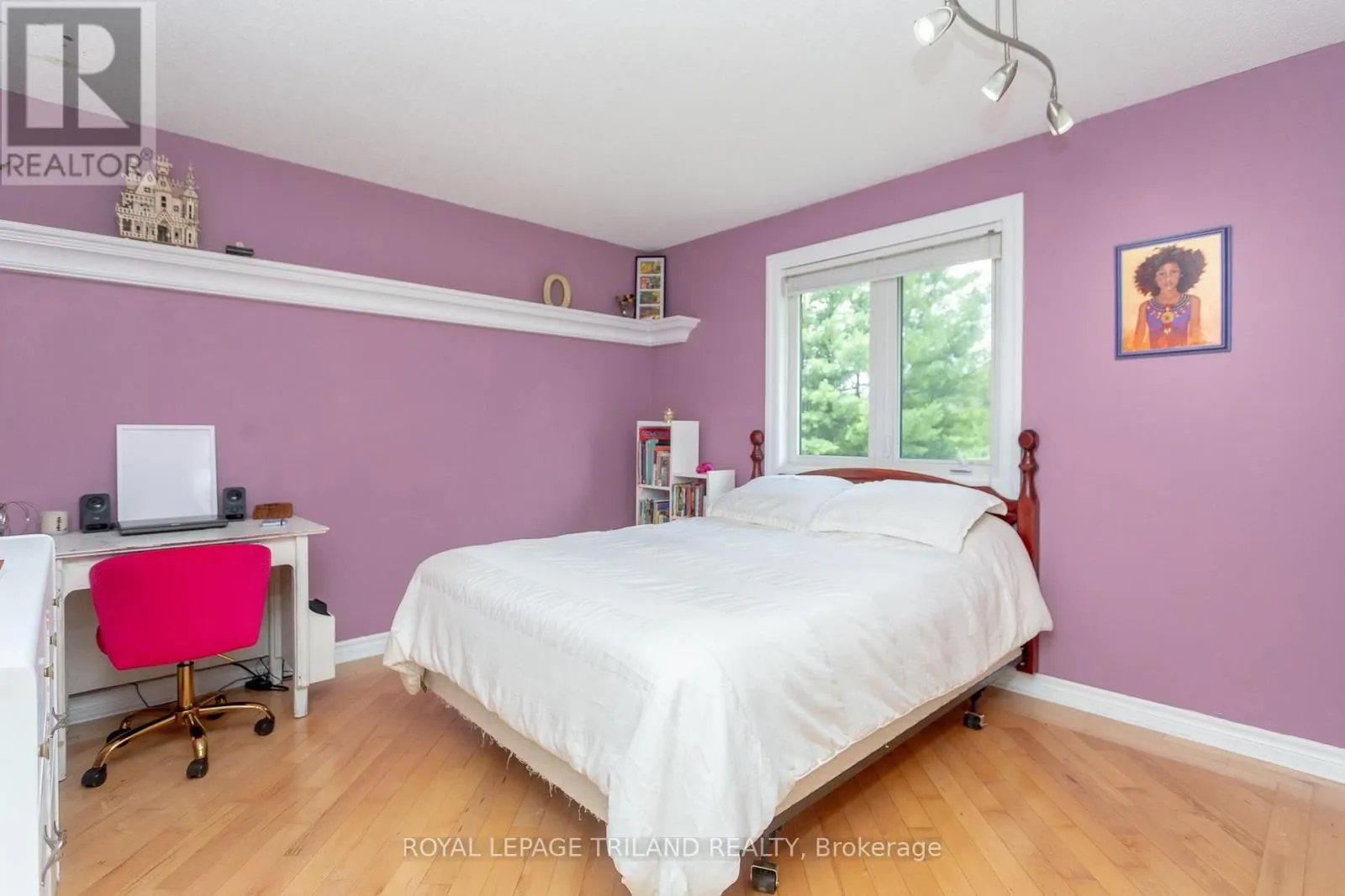 5172 DUNDAS STREET