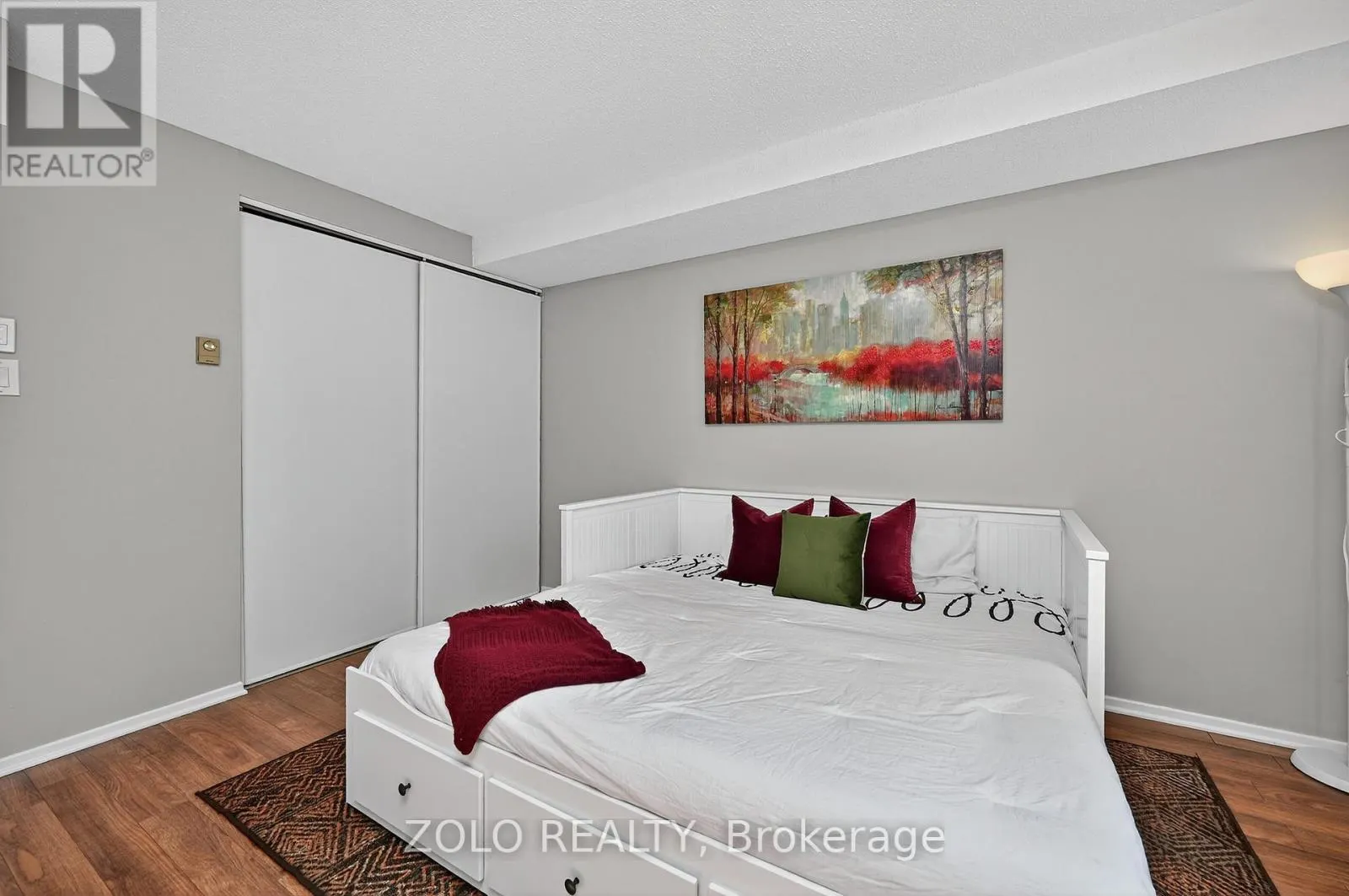 501 - 50 EMMERSON AVENUE