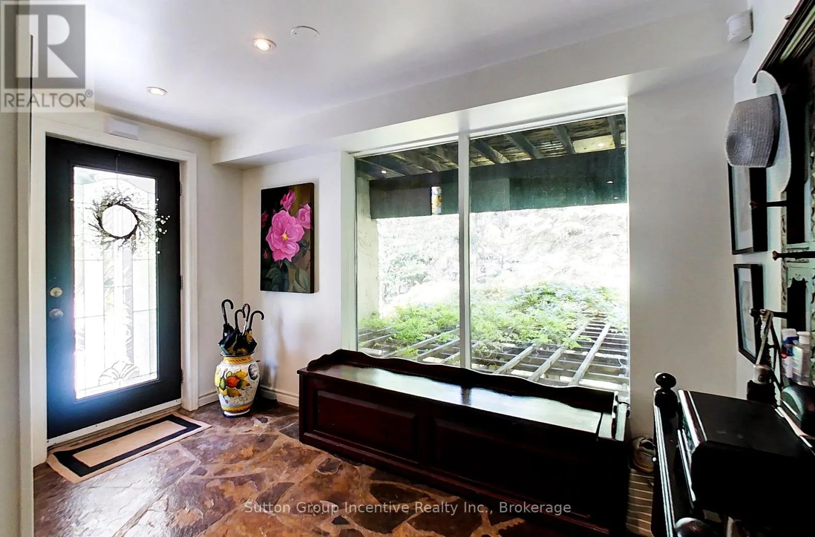 187 ARLBERG CRESCENT