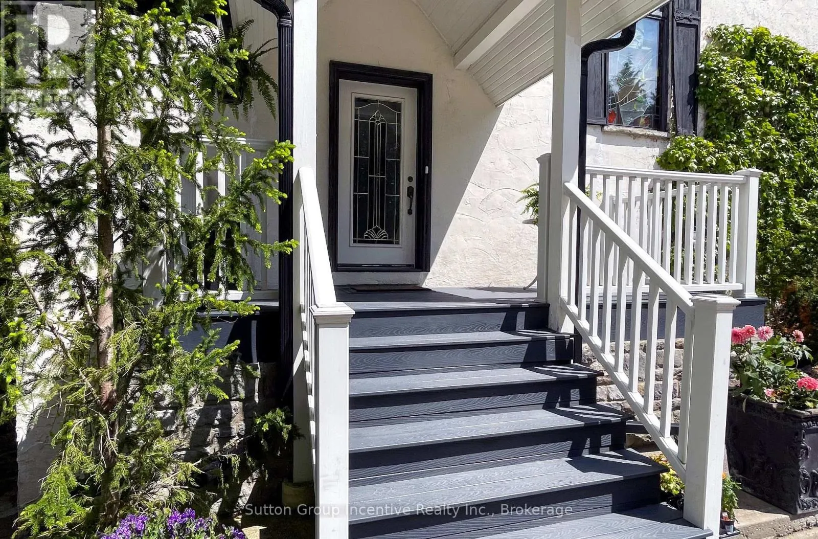 187 ARLBERG CRESCENT