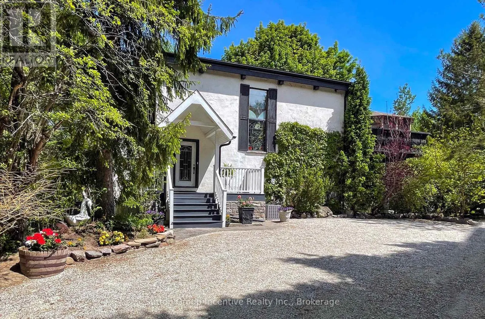 187 ARLBERG CRESCENT