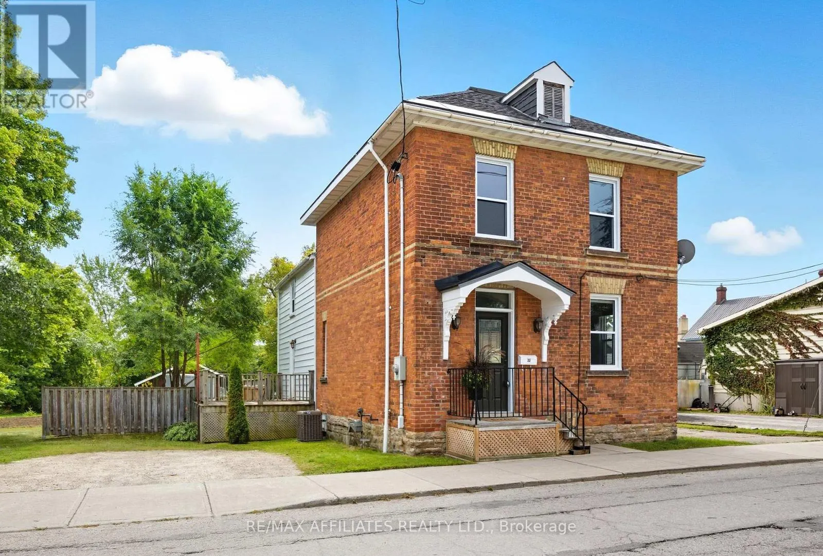 22 ISABELLA STREET