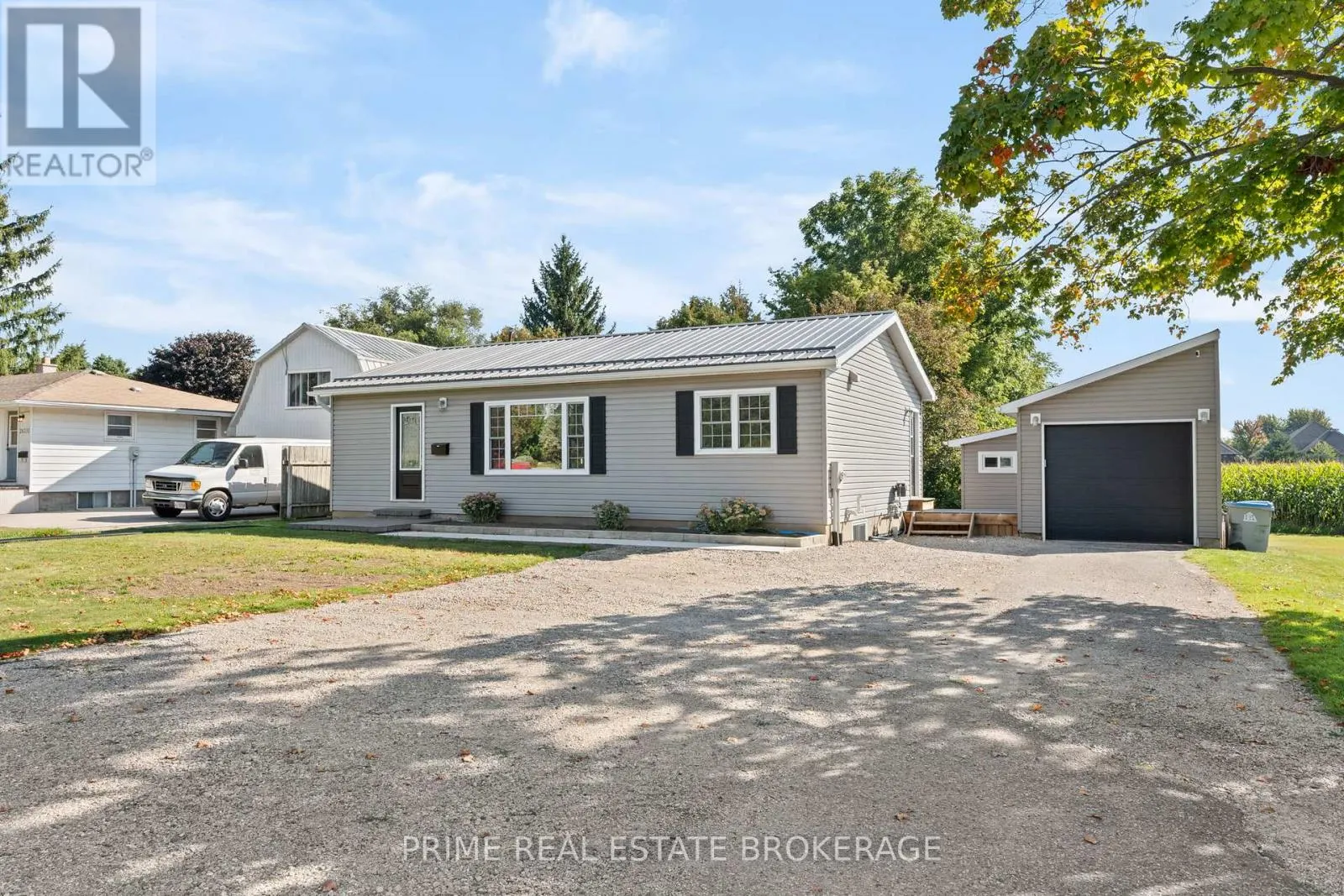 28346 CENTRE ROAD