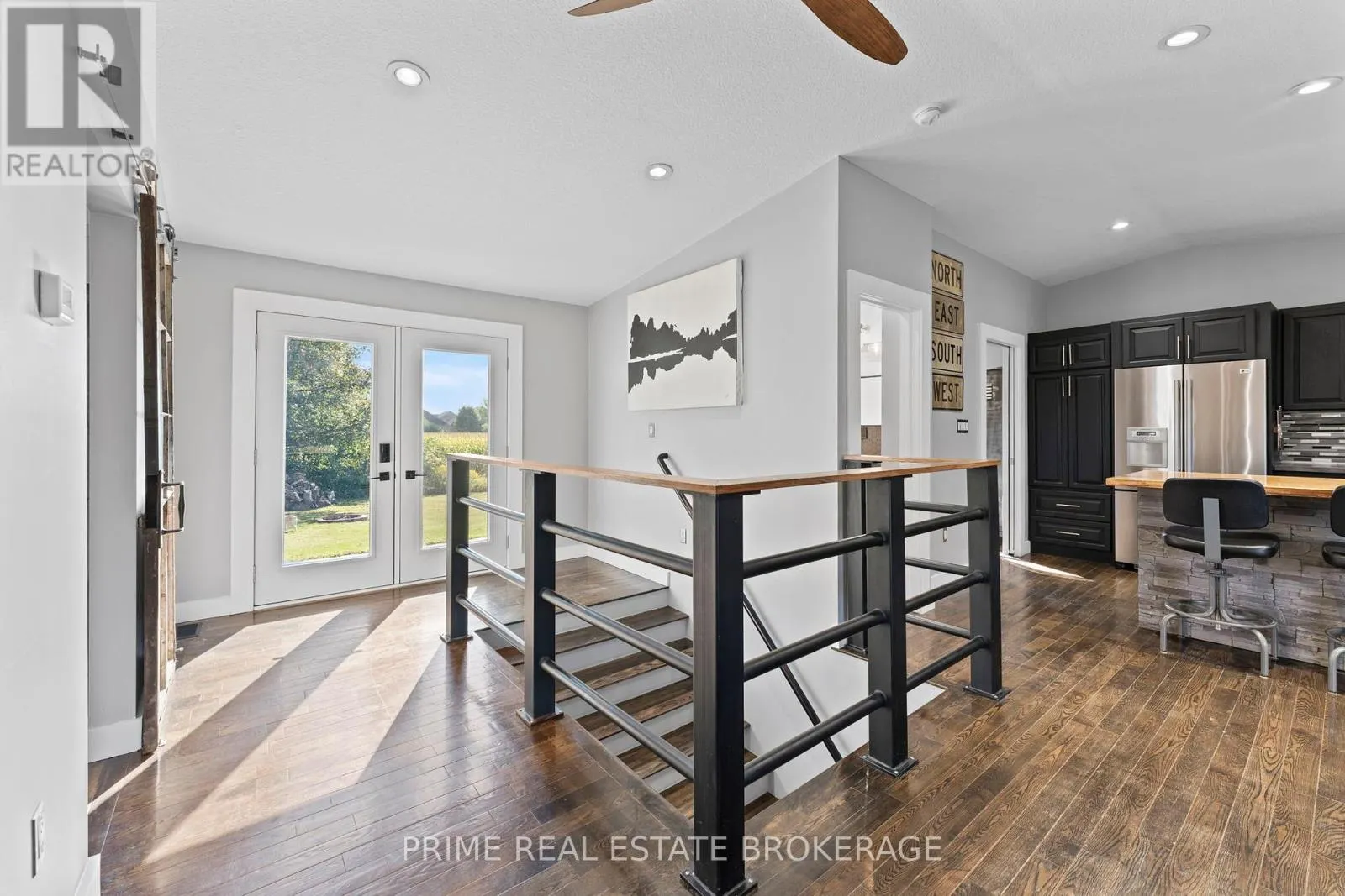 28346 CENTRE ROAD