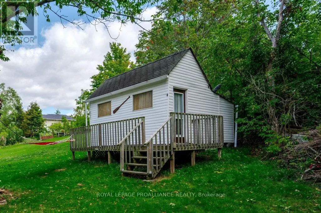 UNIT #11 - 422 ISLAND VIEW ROAD, #Unit #11