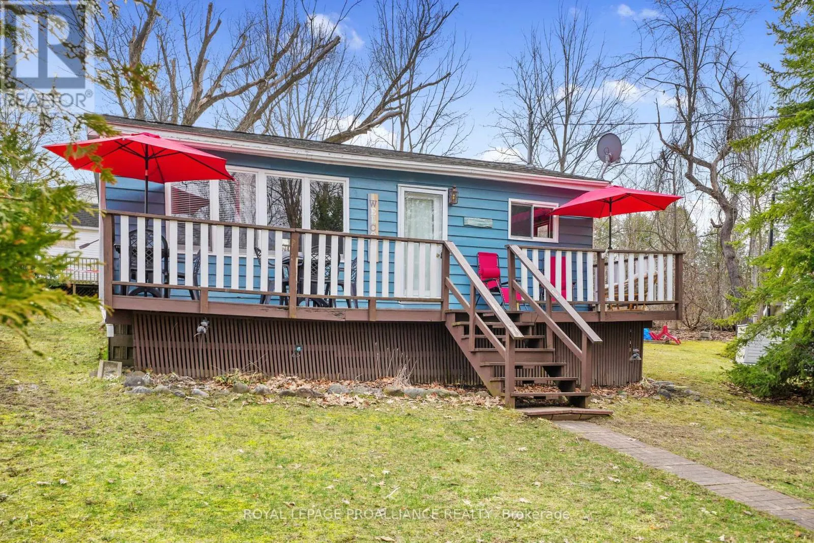 UNIT #11 - 422 ISLAND VIEW ROAD, #Unit #11