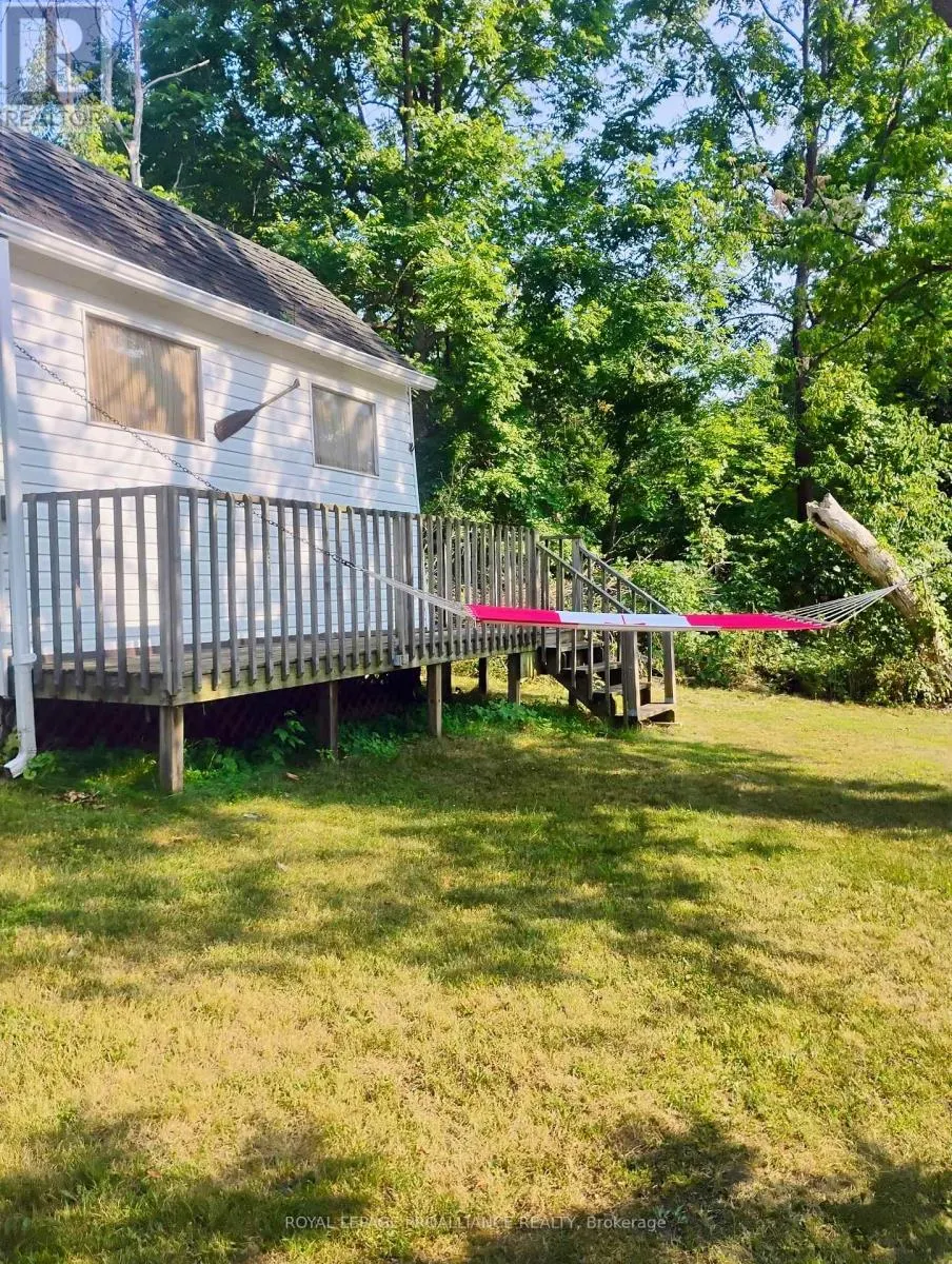 UNIT #11 - 422 ISLAND VIEW ROAD, #Unit #11
