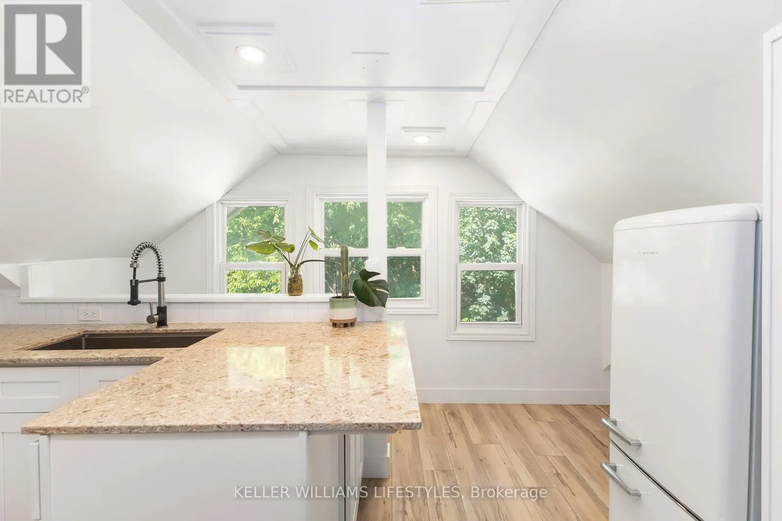 UPPER - 7 CUMMINGS AVENUE, #Upper