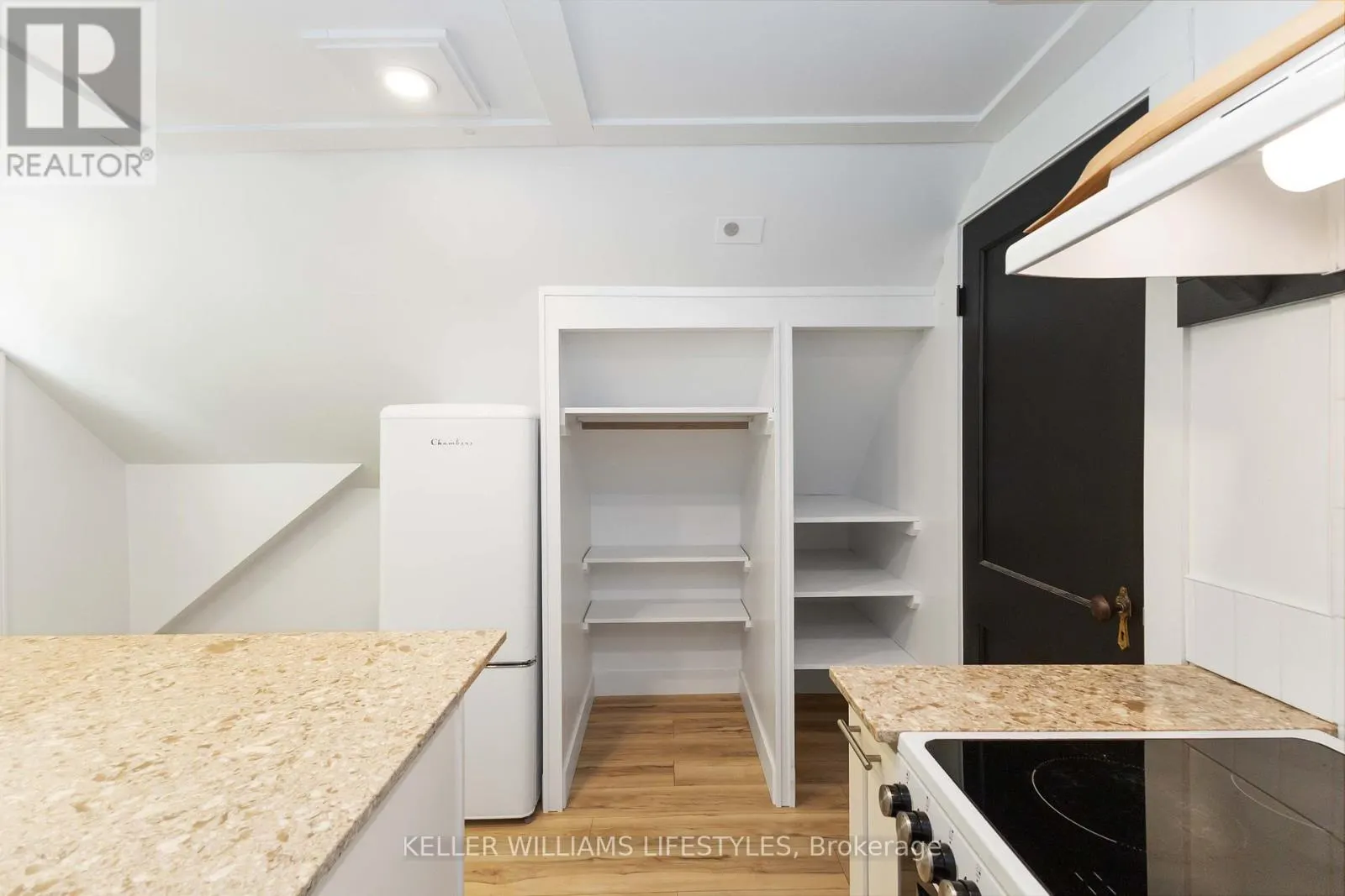 UPPER - 7 CUMMINGS AVENUE, #Upper