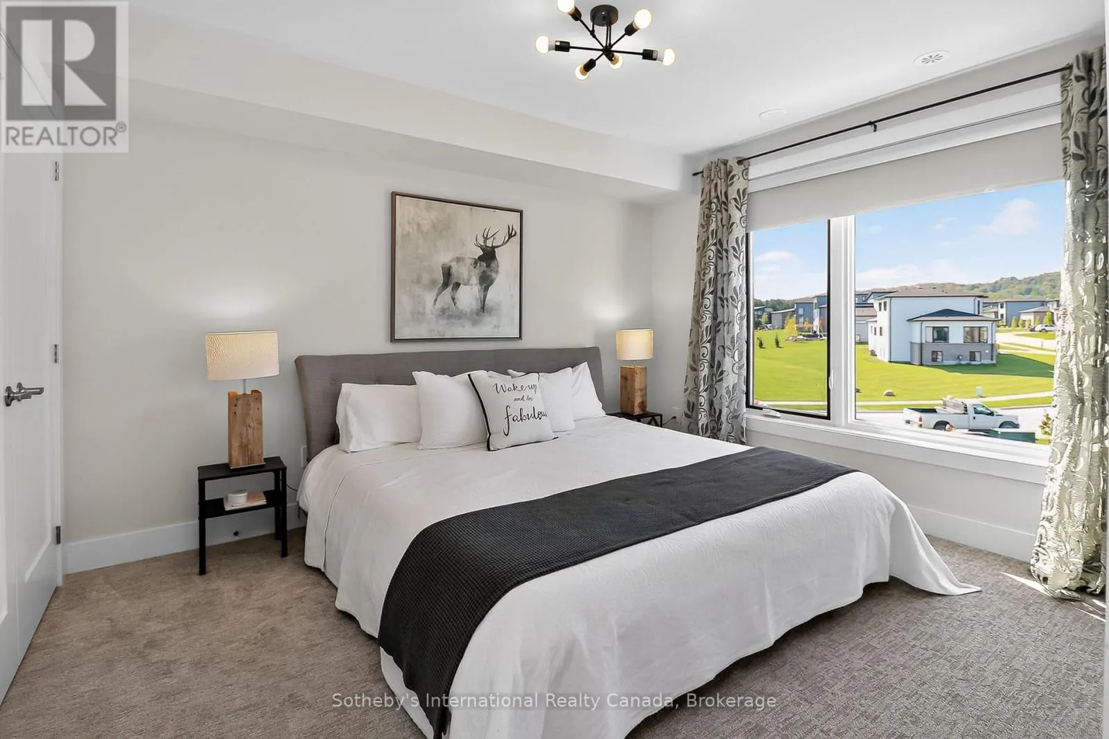 32 - 117 SLADDEN COURT, #32