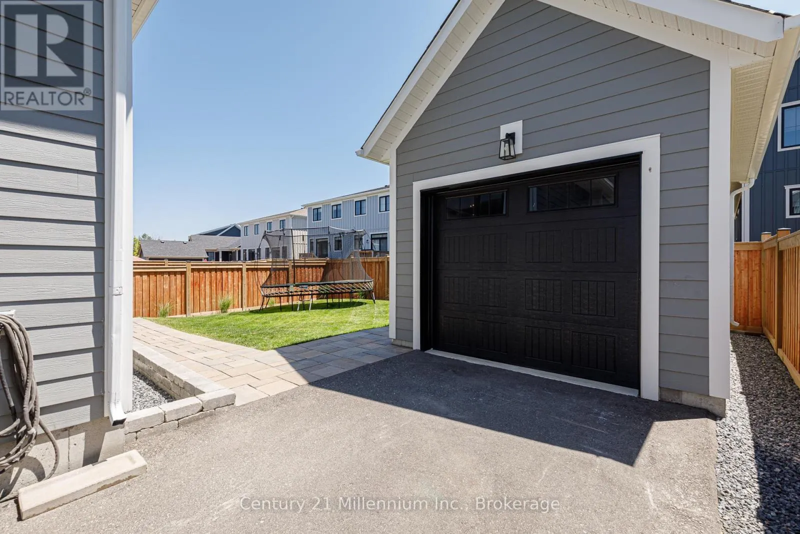 135 SYCAMORE STREET