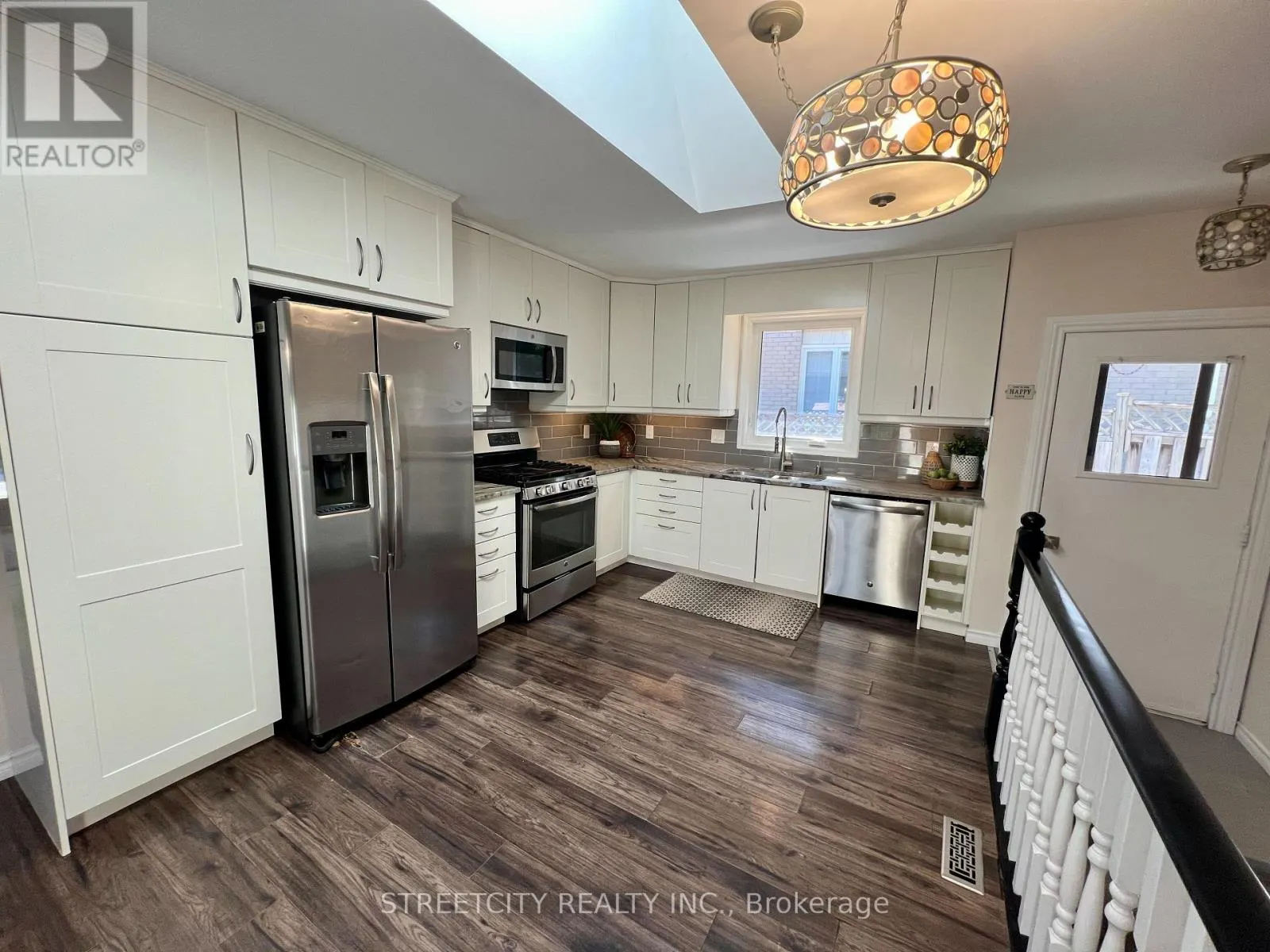 295 WALMER GROVE