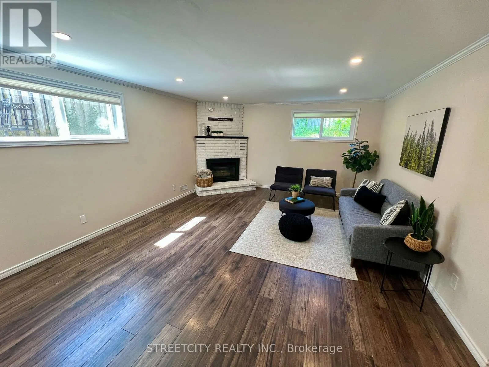295 WALMER GROVE