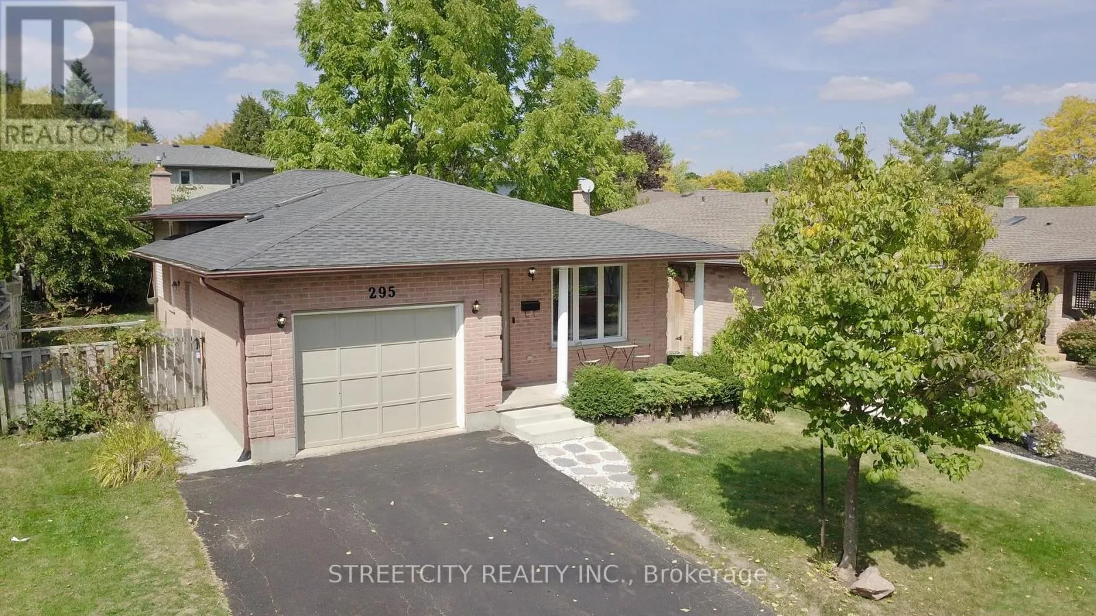 295 WALMER GROVE