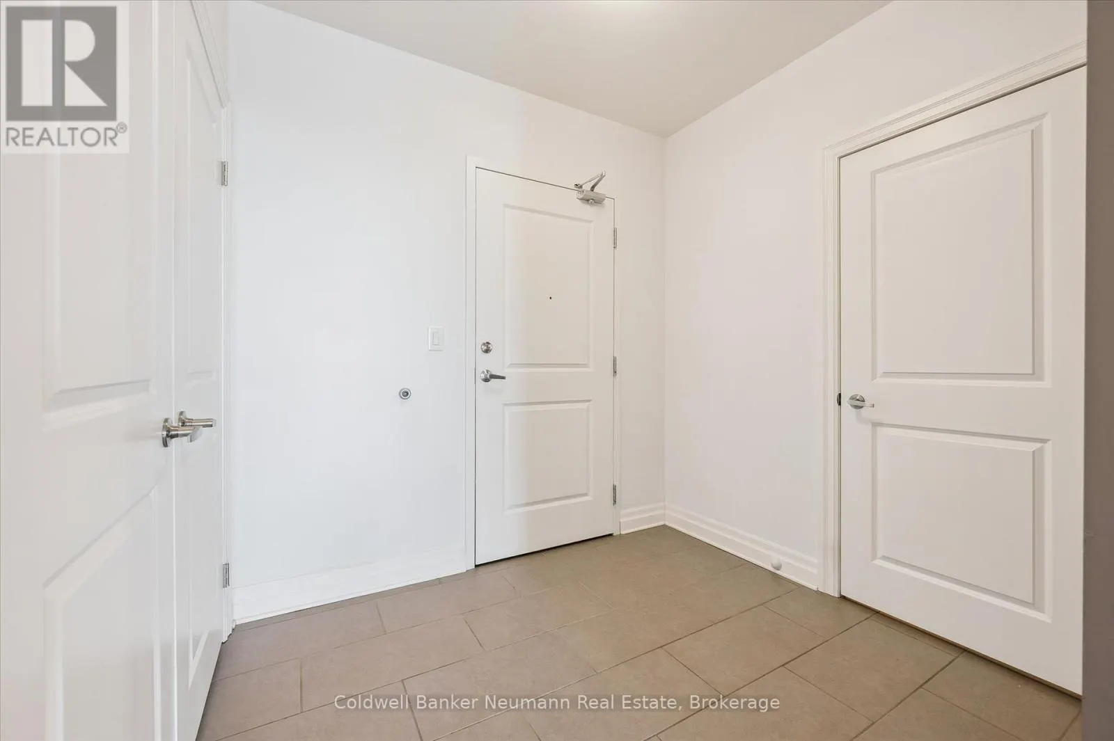 1408 - 160 MACDONELL STREET, #1408