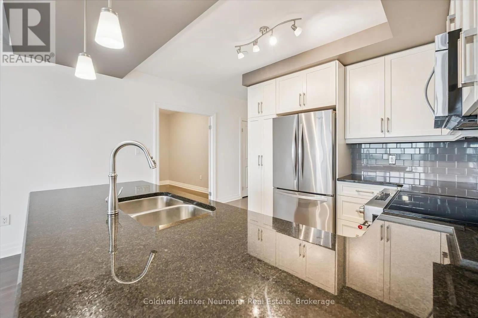 1408 - 160 MACDONELL STREET, #1408