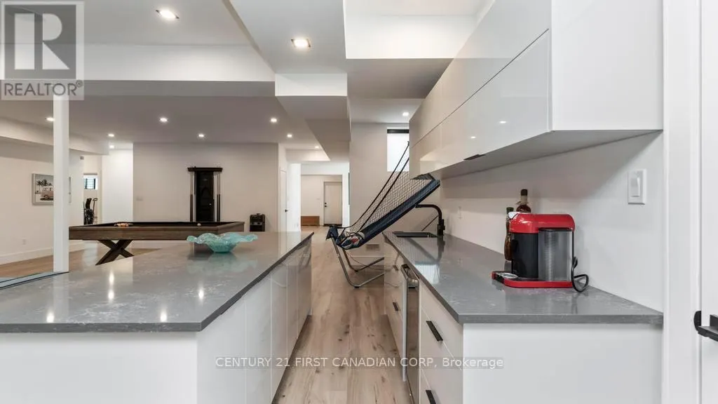 3819 DEER TRAIL