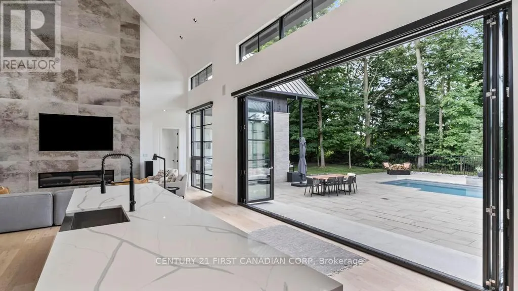 3819 DEER TRAIL