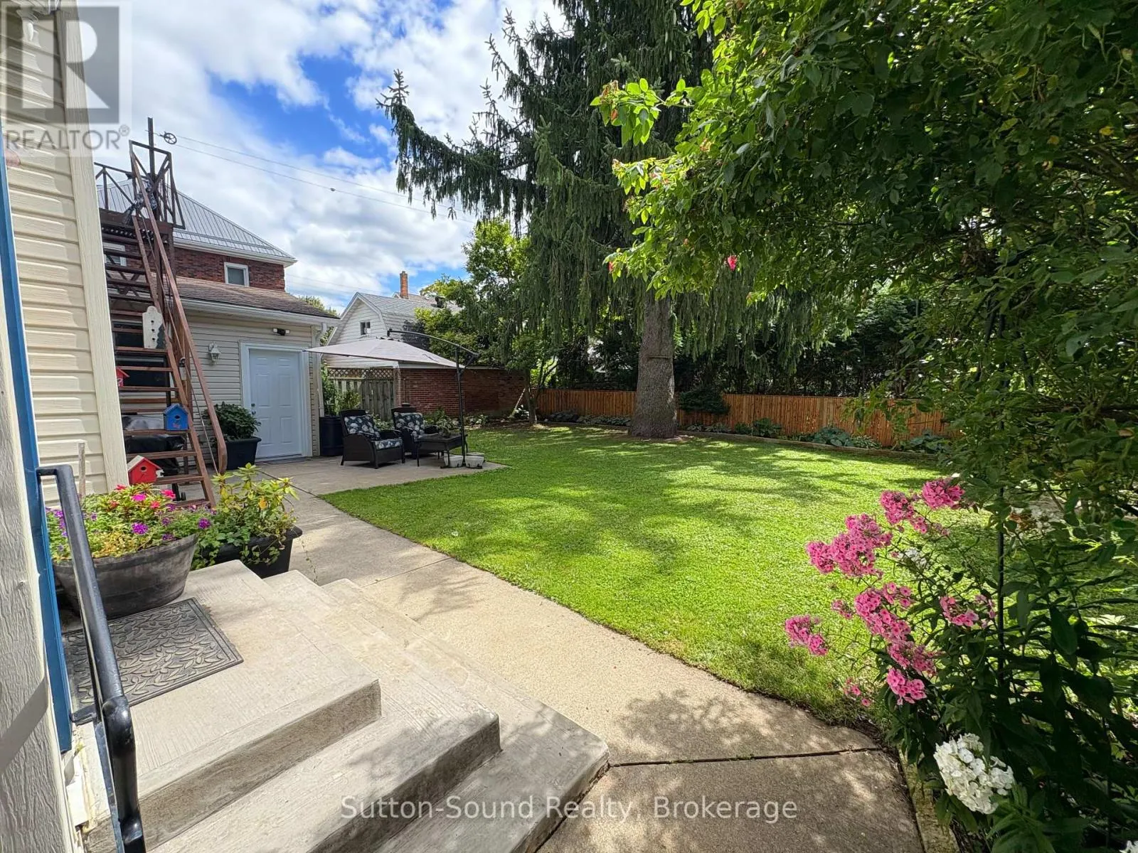 155 5TH ST. A STREET E