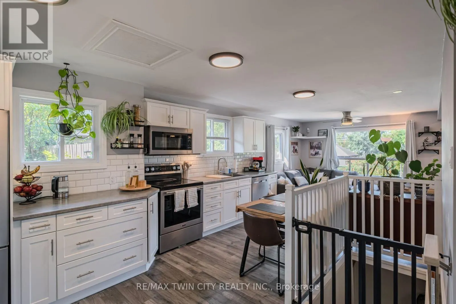 37 TWELFTH AVENUE