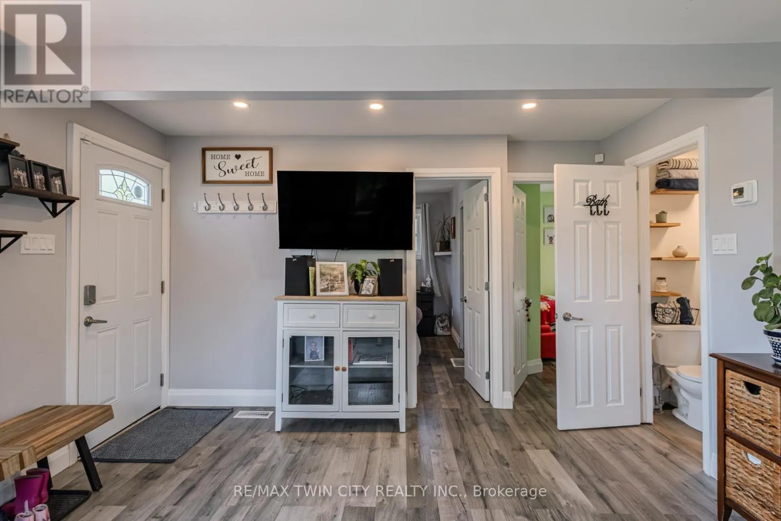 37 TWELFTH AVENUE