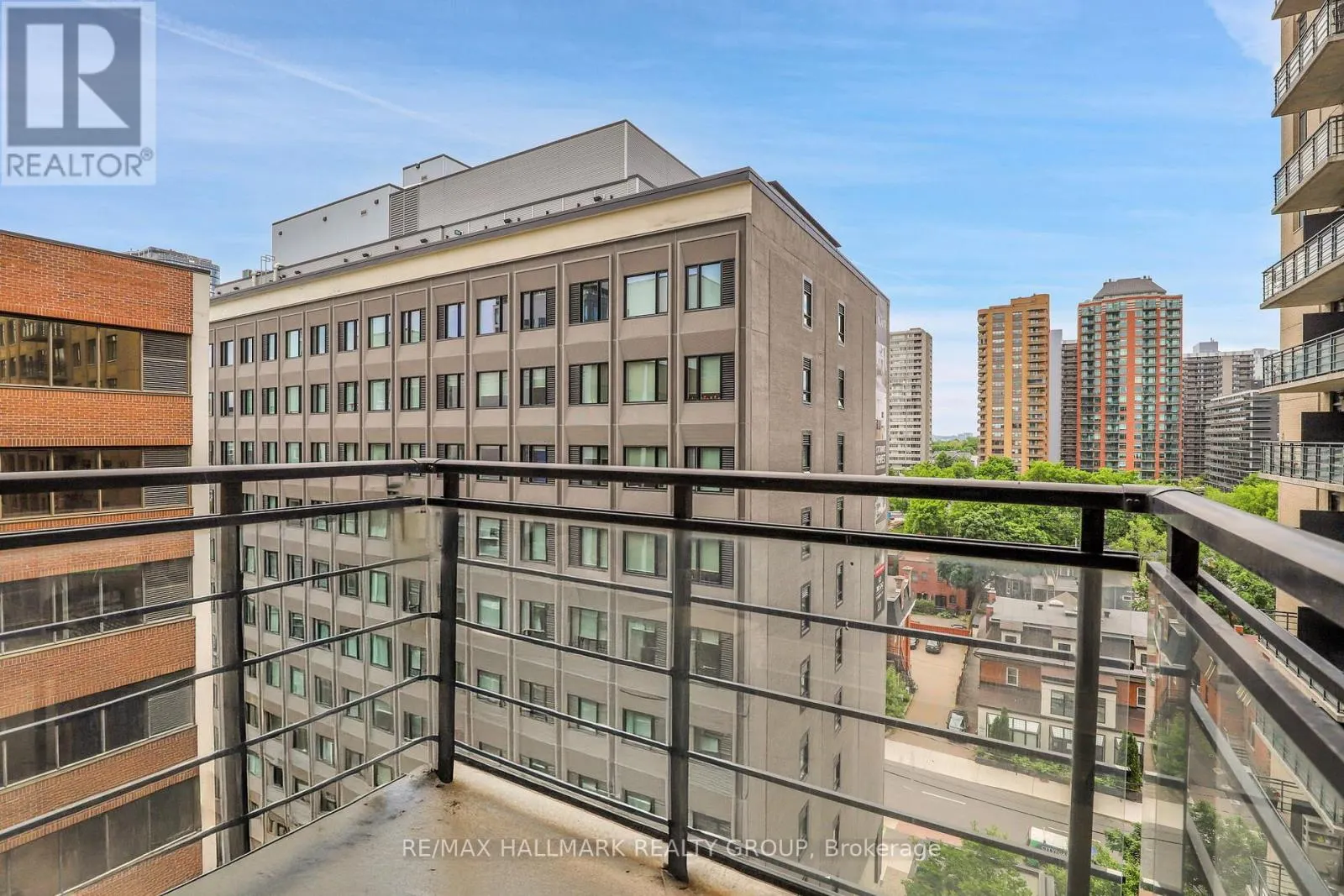 1003 - 85 BRONSON AVENUE