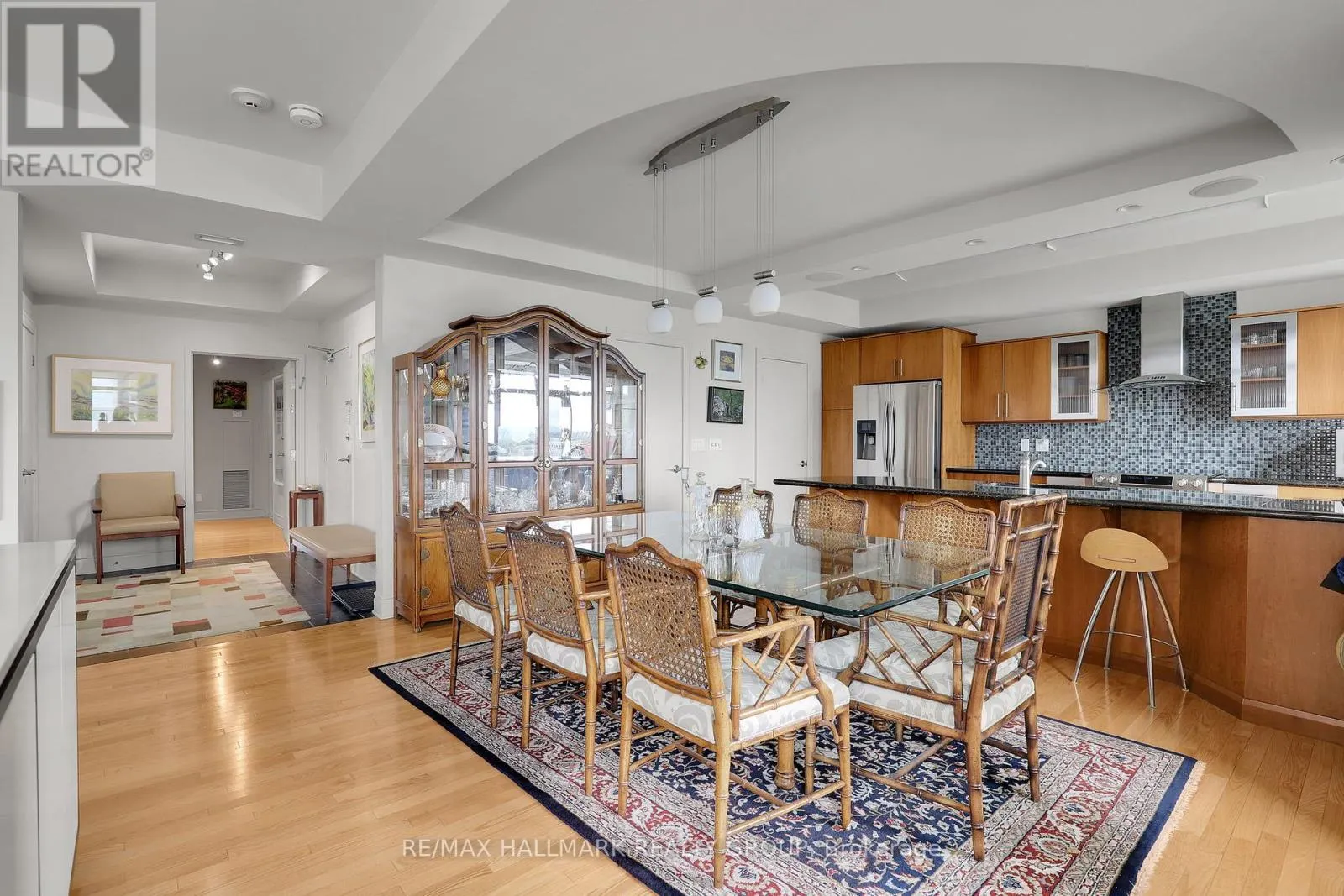 1003 - 85 BRONSON AVENUE
