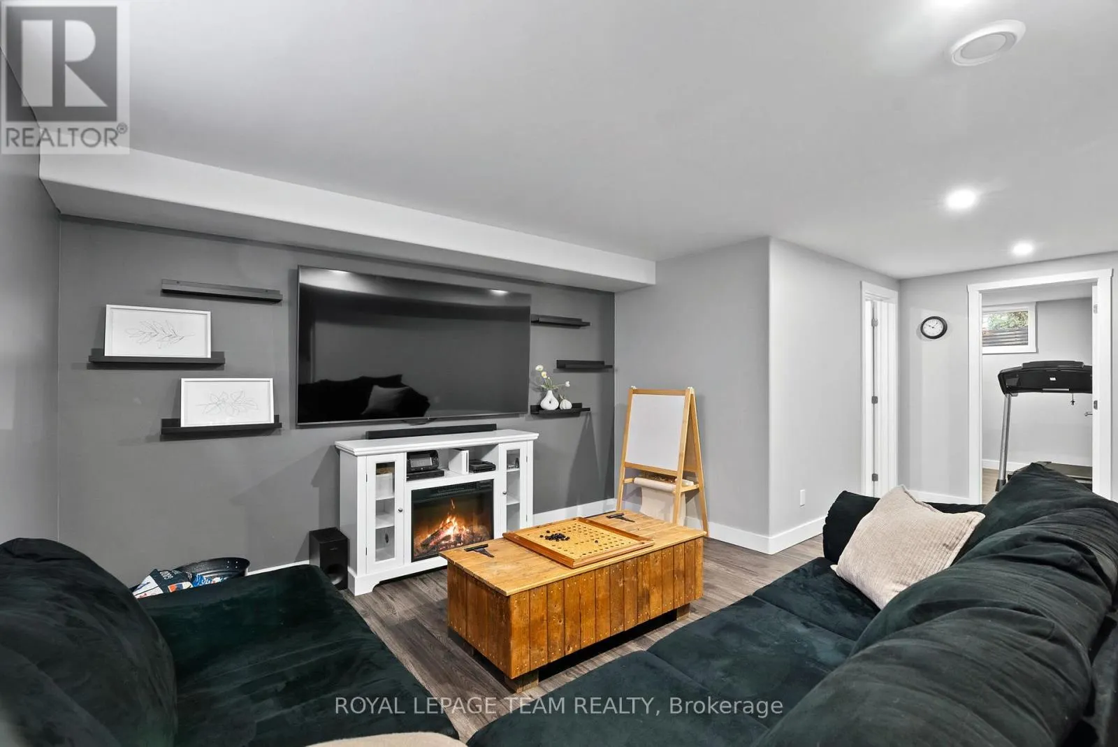 165 BONNYLEY CRESCENT