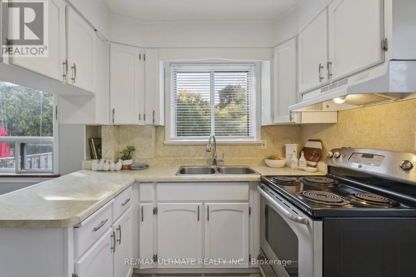 104 WAVERLEY DRIVE