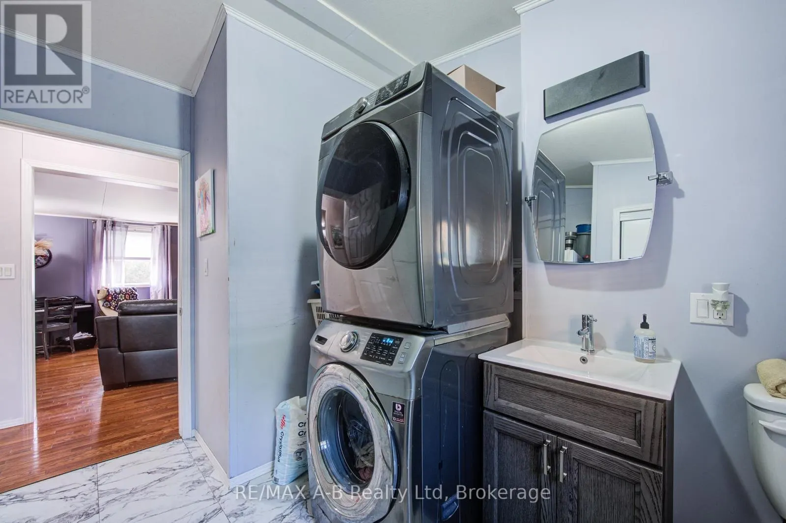 959 - 316489 31ST LINE, #959